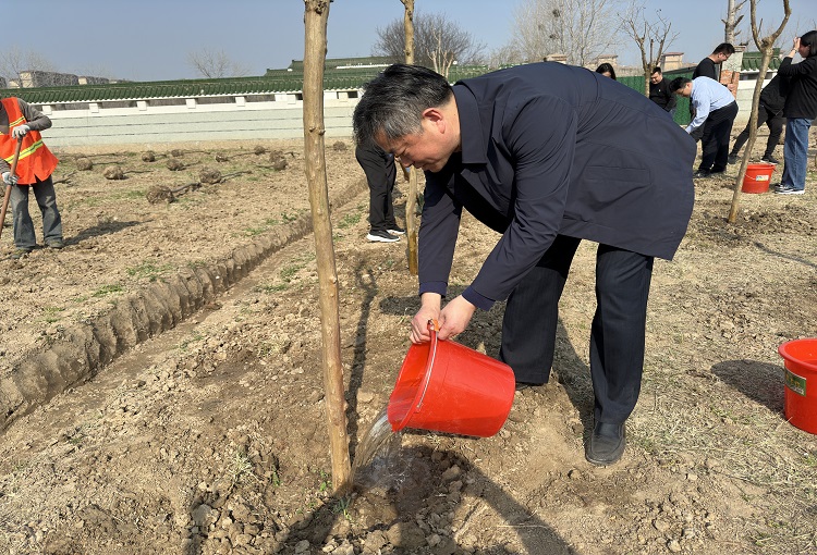 朱总.jpg 朱总.jpg