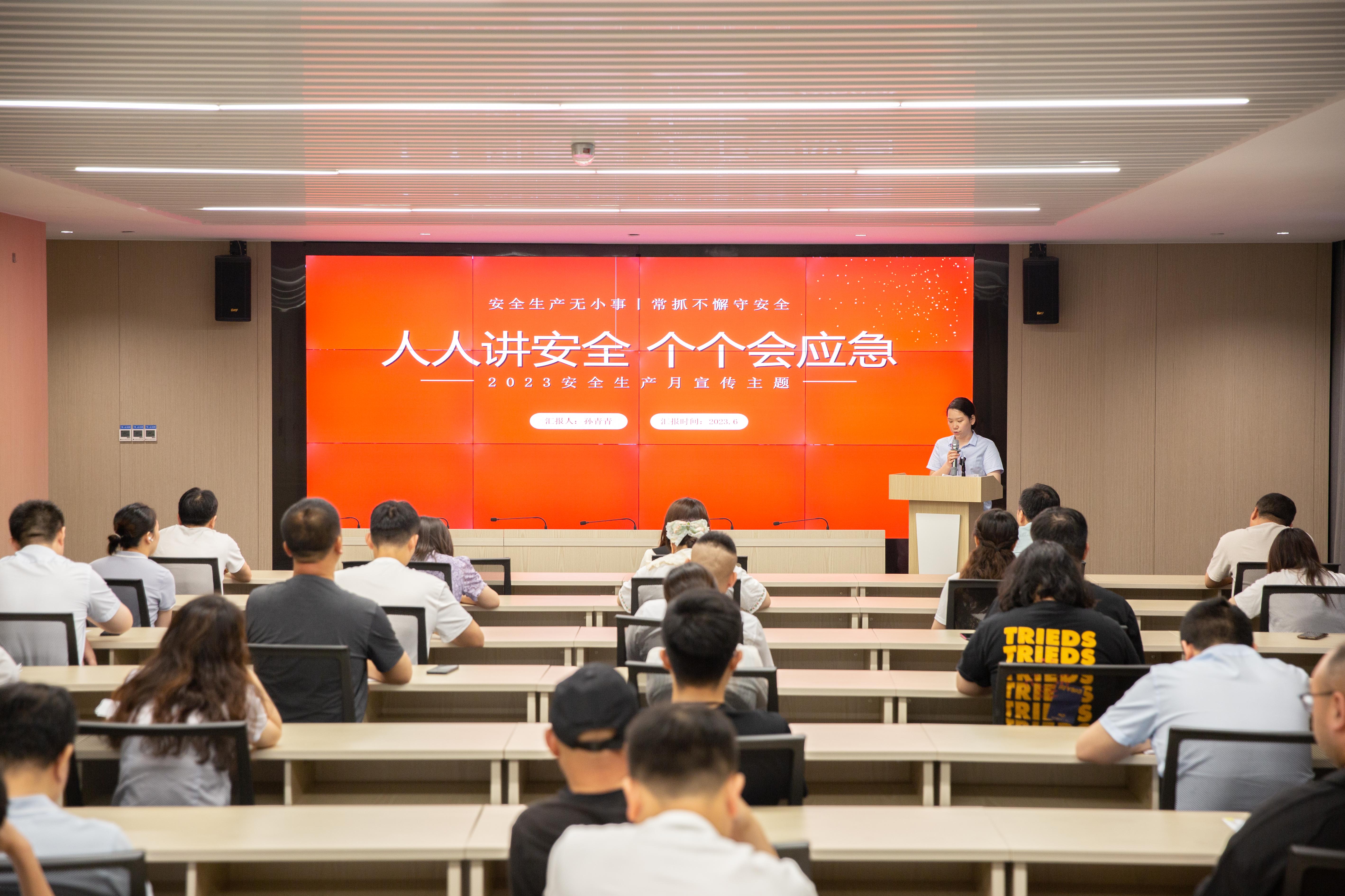 3 孙青青.jpg 3 孙青青.jpg