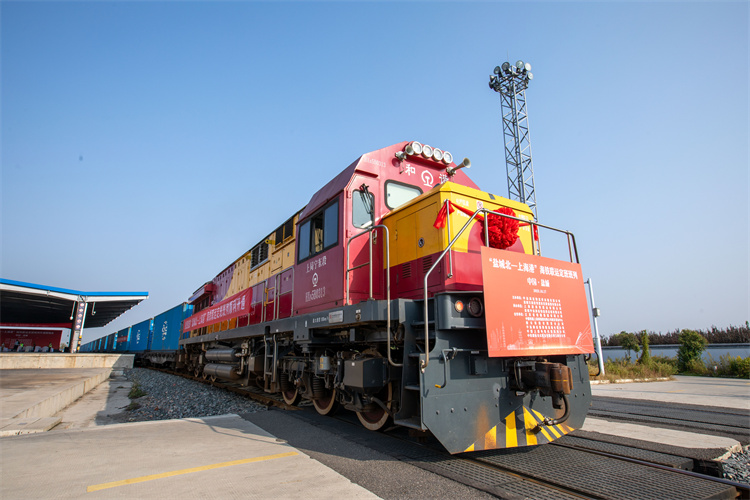 海铁定班班列开通 (2).jpg