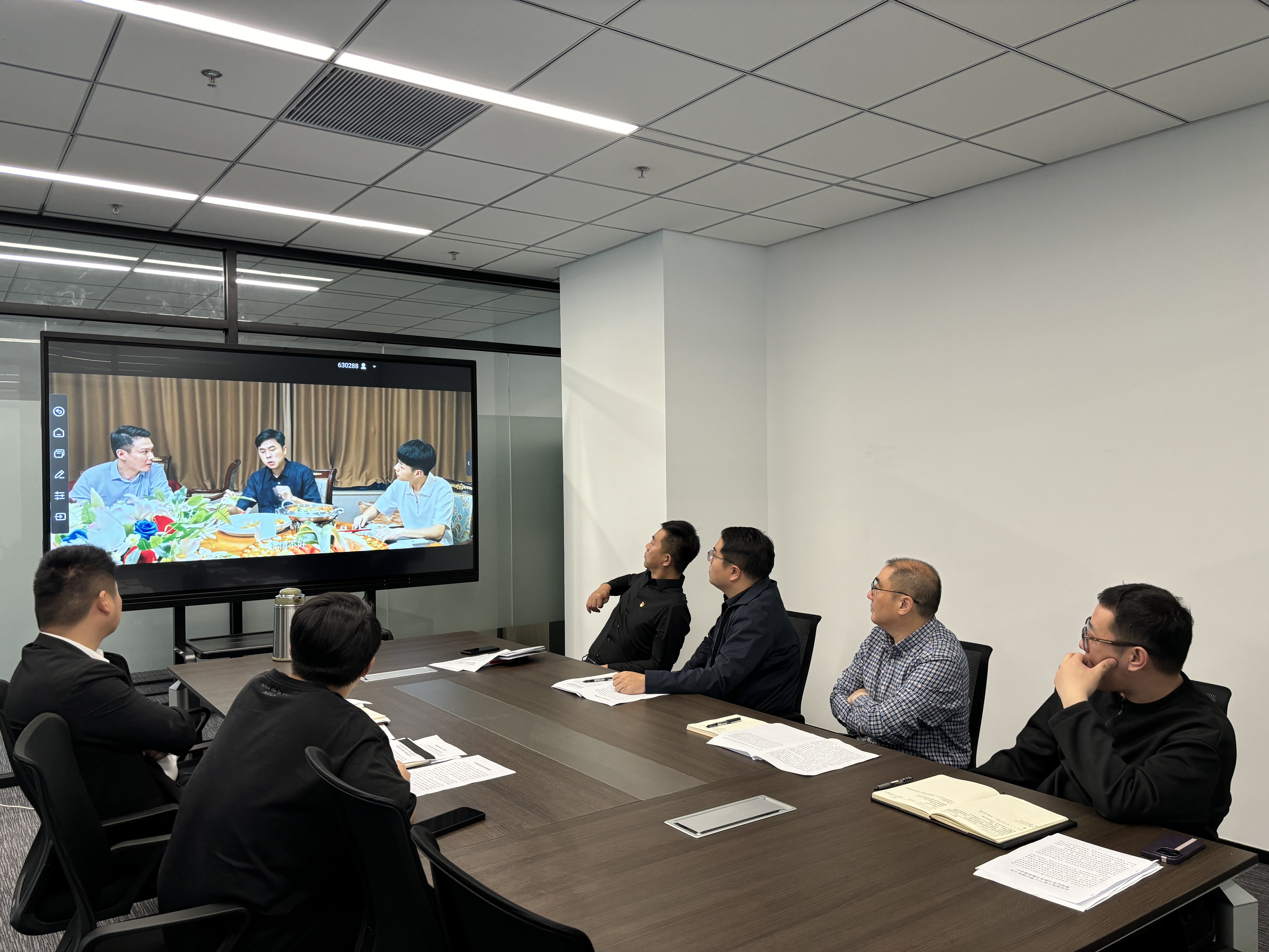 28a517e428e31793c187a750c531a3d.jpg 28a517e428e31793c187a750c531a3d.jpg