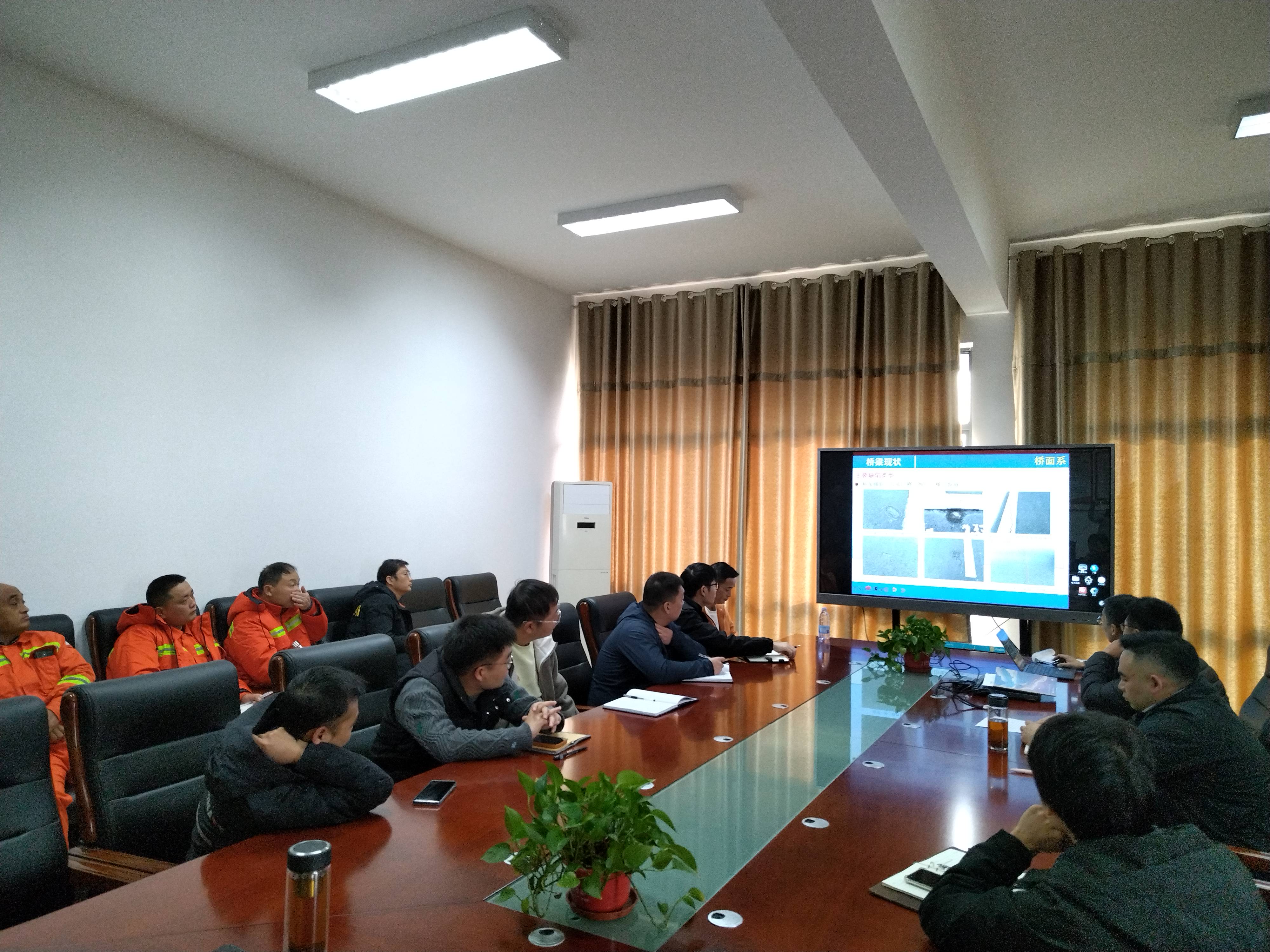 ea183a601f4b0ec9a3b7eb473de42bc.jpg ea183a601f4b0ec9a3b7eb473de42bc.jpg