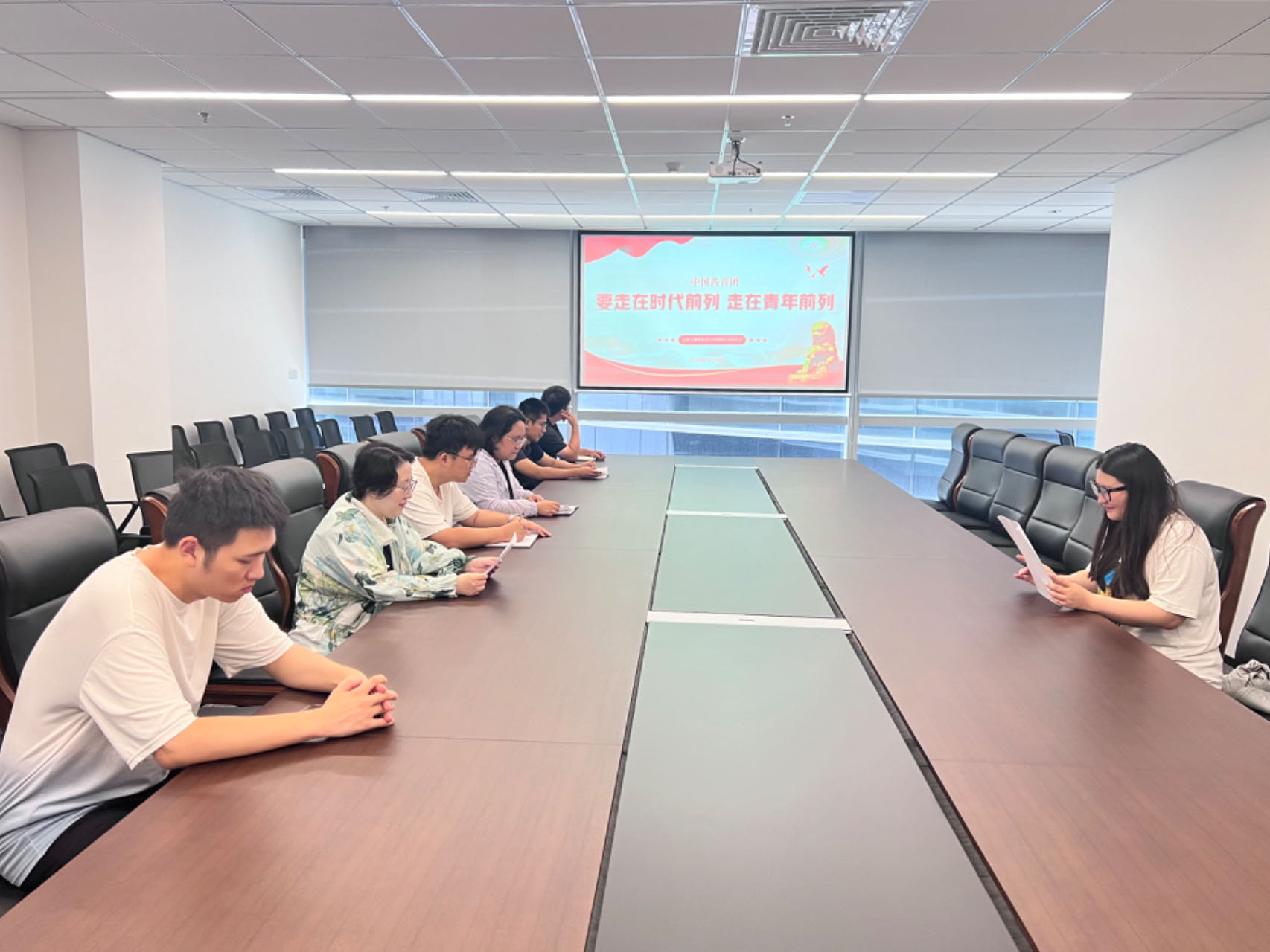 正在上传... 正在上传...